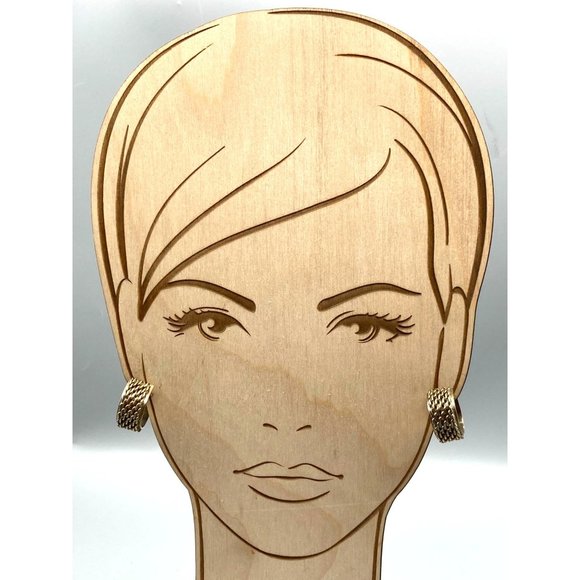 Chain Maille Covered Hoop Earrings, Vintage Mesh on Wide Band Gold Tone Screw - Picture 3 of 5